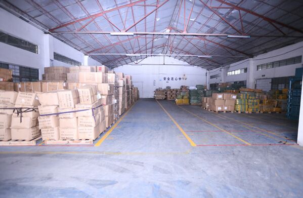 特色仓储图